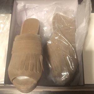 Chocolat Blu taupe suede wedges